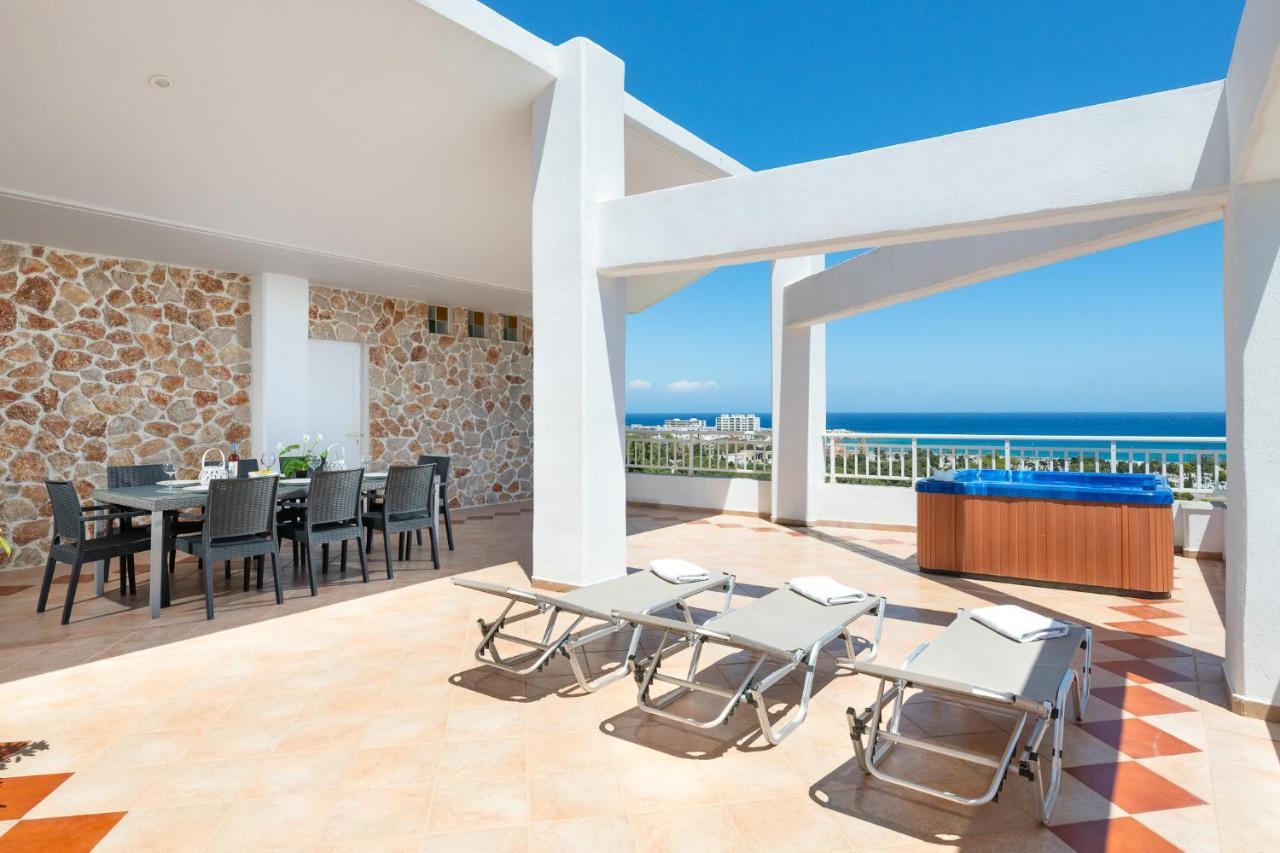 Amazing Apartments With Sea View In Rhodes Town Rhodes City Buitenkant foto